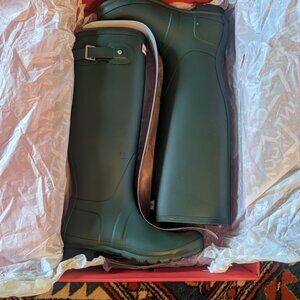 NIB Hunter Original Tall Matte Green Rain Boots 8/39